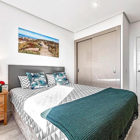 Ocean Garden Apartment With Seaview. Адехе Екстер'єр фото
