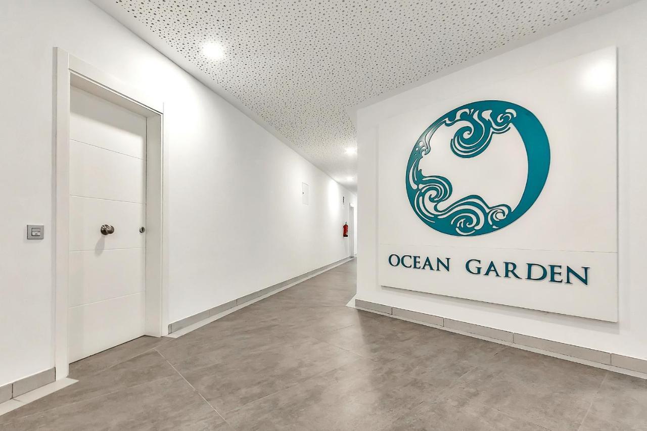 Ocean Garden Apartment With Seaview. Адехе Екстер'єр фото